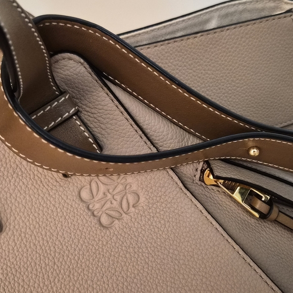 Loewe Light Beige And Taupe Leather Women's Bag HAMMOCK SMALL - Picture 5 of 8